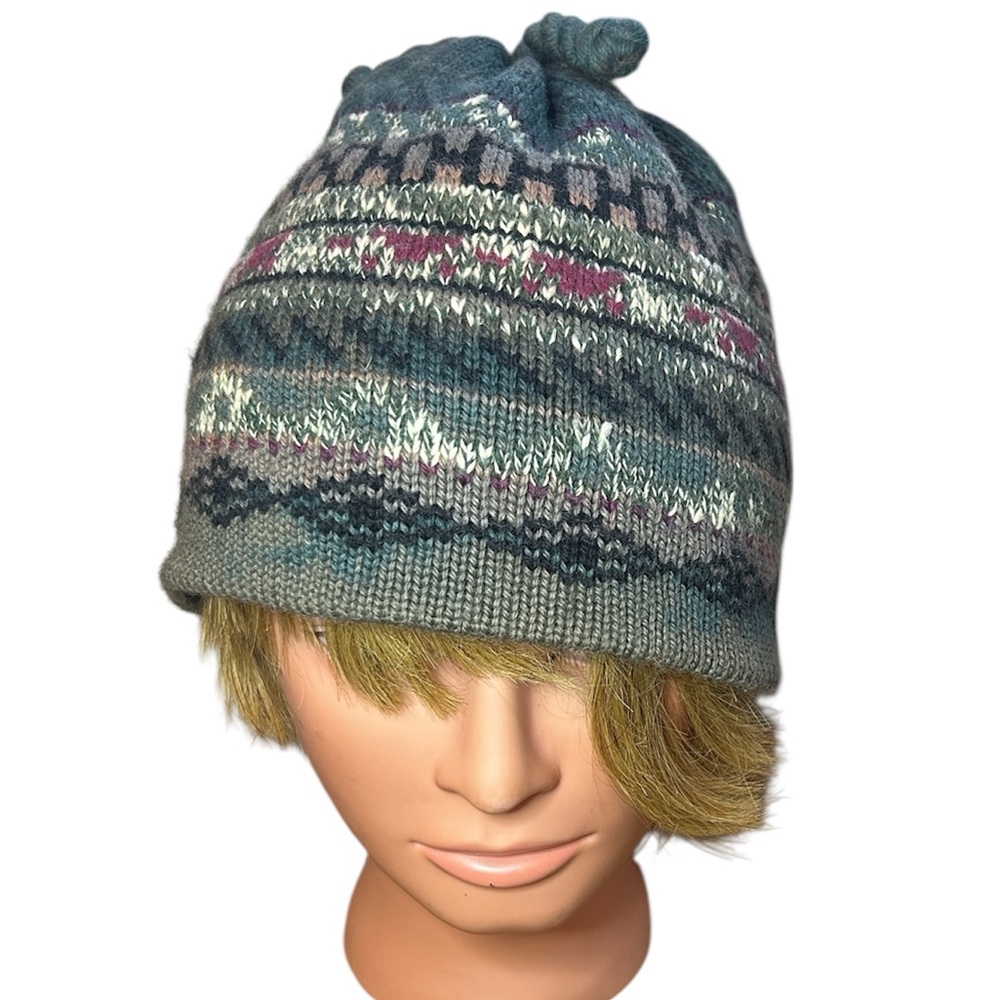 Vintage Carabella Wool Beanie Hat Toque winter knit Made‎ in Canada